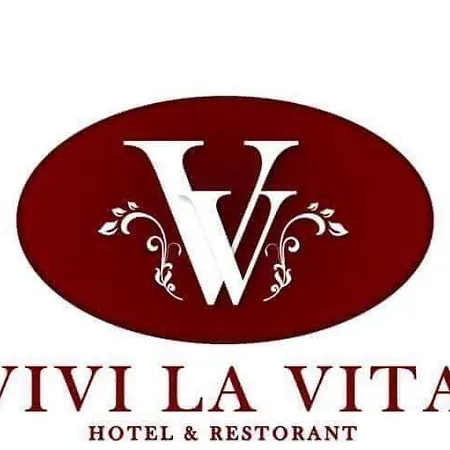 Vivi La Vita Hotel
