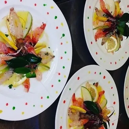 Vivi La Vita Hotel *