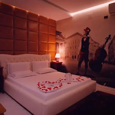 Vivi La Vita * Tirana