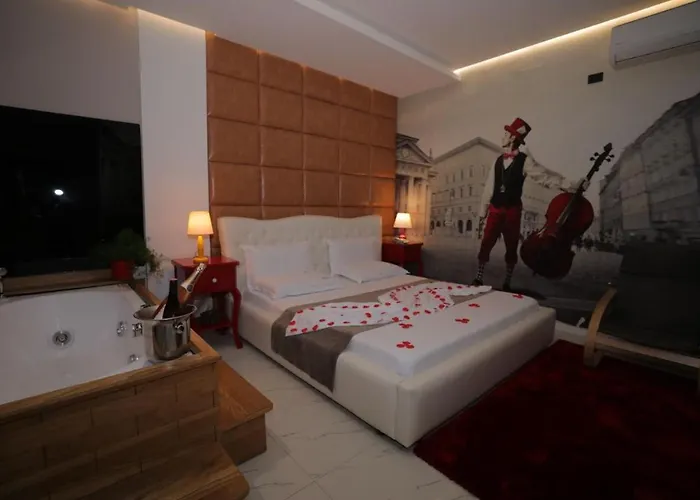 Vivi La Vita Tirana