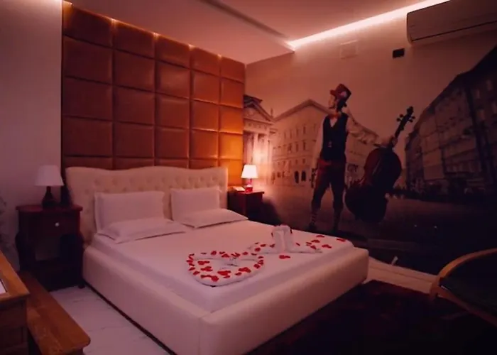 Vivi La Vita * Tirana